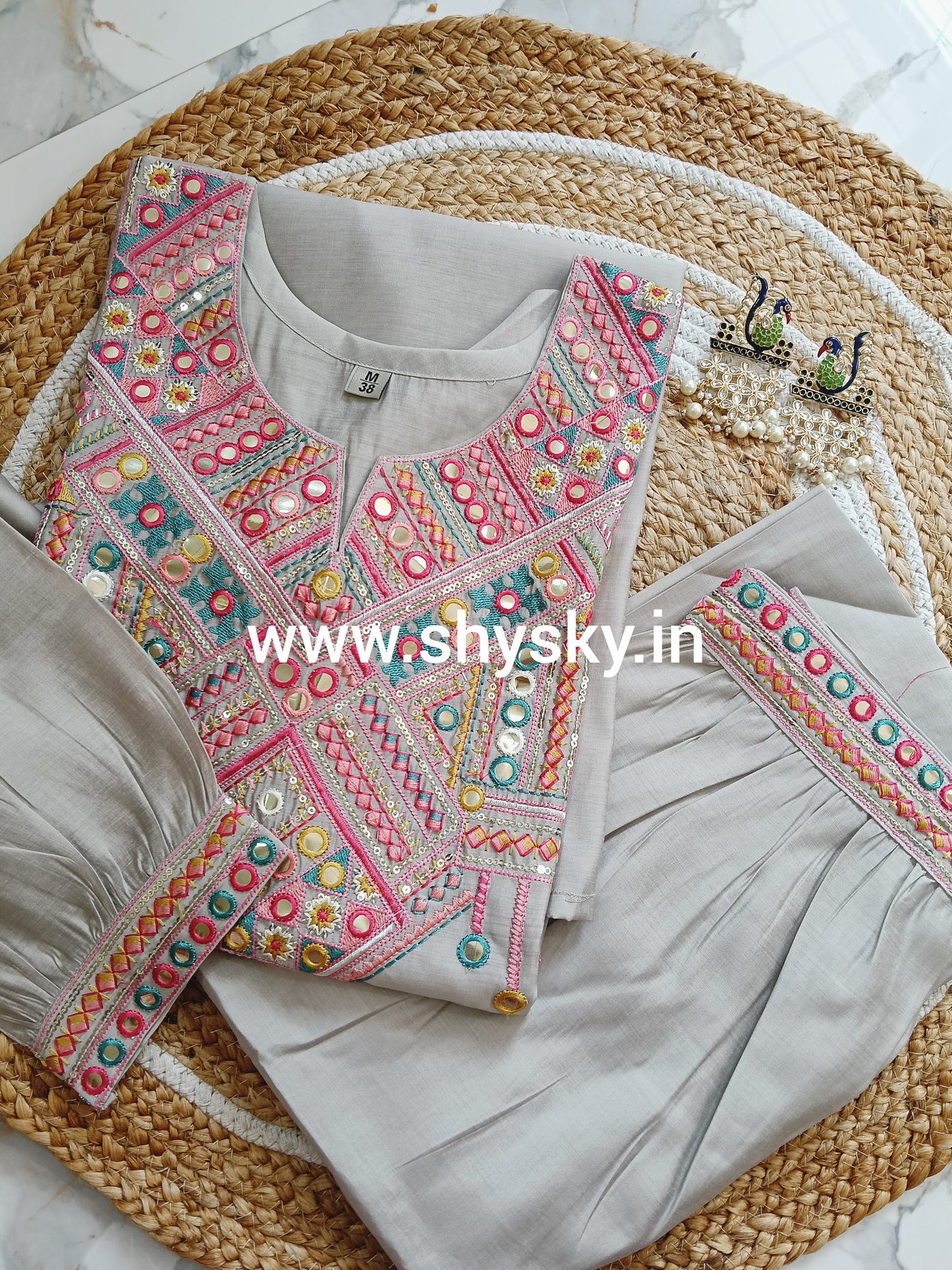 Primium cordset with heavy embroidery